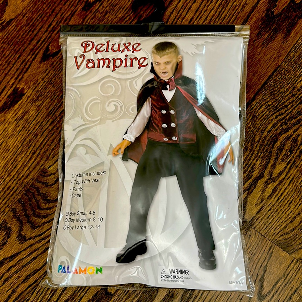 Deluxe Vampire Costume for Kids